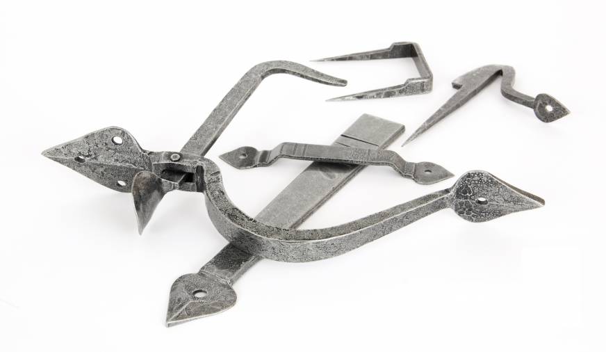 Anvil 33082 Pewter Tuscan Thumb Latch Image 1